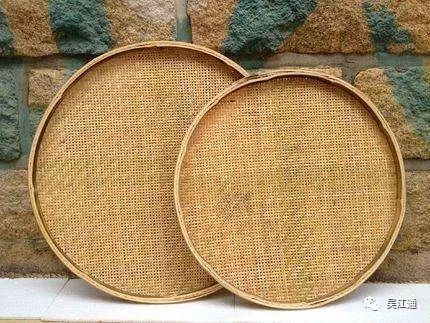 灶間里的飯?bào)饣?傳統(tǒng)竹工藝的現(xiàn)代研發(fā)與傳承創(chuàng)新